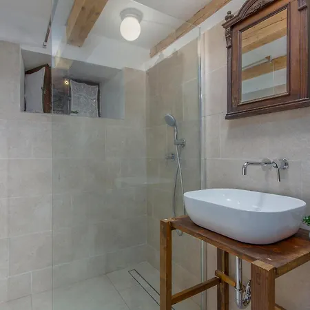 Beautiful In With Wifi Holiday home *